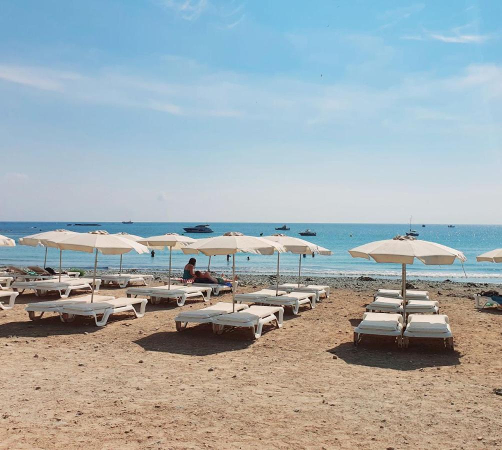 Sunflower Residence First Line By The Sea サンタ・ポラ エクステリア 写真