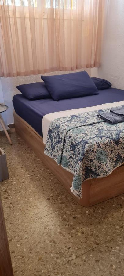 Sunflower Residence First Line By The Sea サンタ・ポラ エクステリア 写真