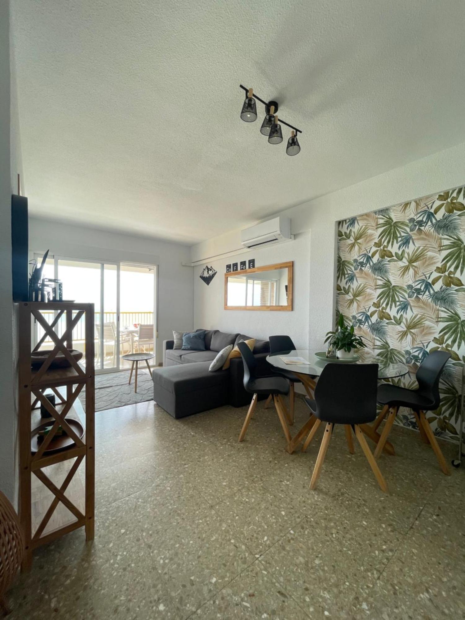 Sunflower Residence First Line By The Sea サンタ・ポラ エクステリア 写真