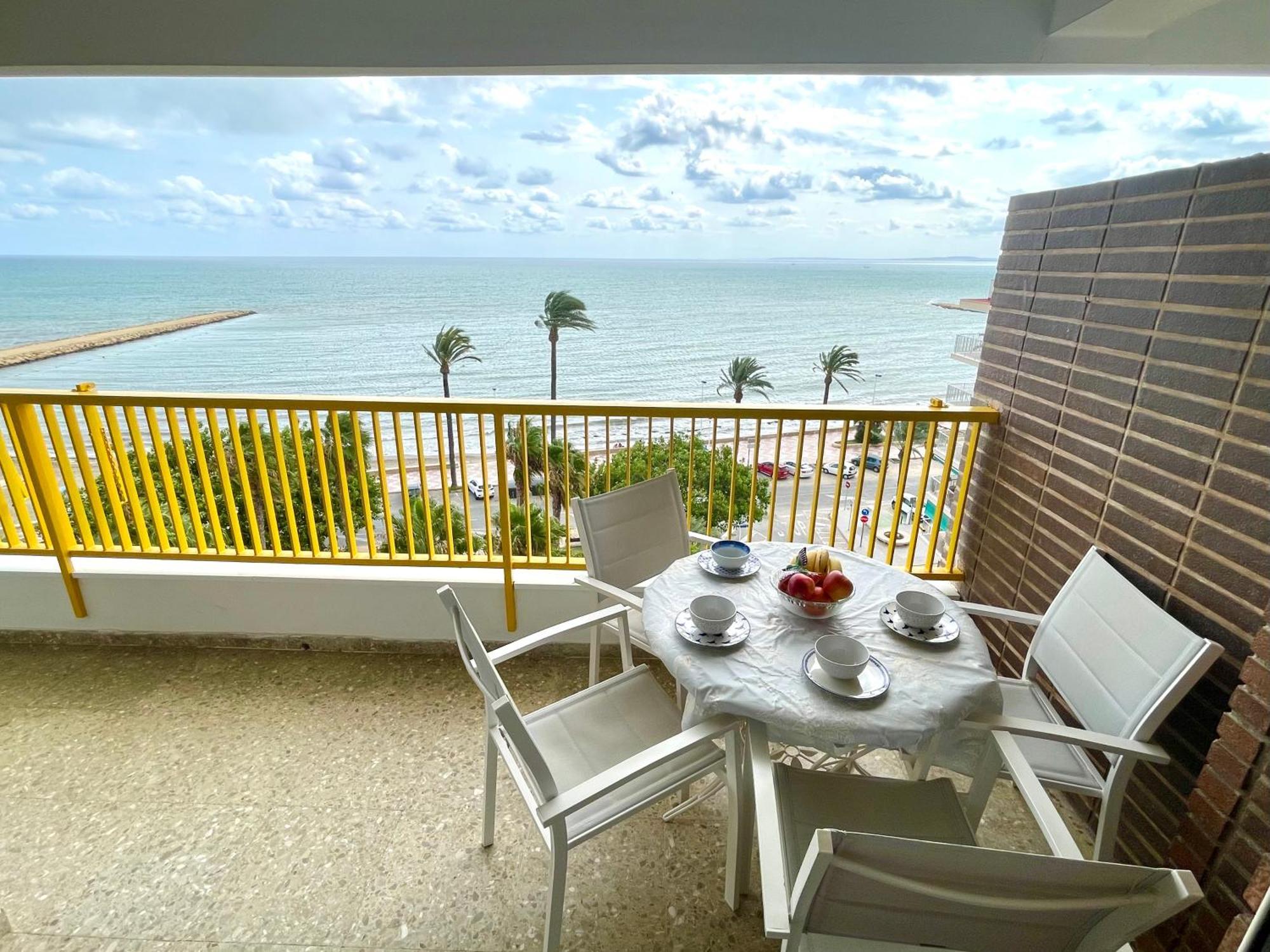 Sunflower Residence First Line By The Sea サンタ・ポラ エクステリア 写真